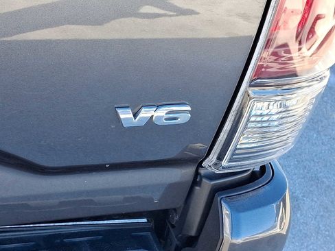 Certified 2023 Toyota Tacoma SR5 image 32