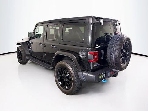 Used 2023 Jeep Wrangler Unlimited Sahara w/ Cold Weather Group AWD/4WD image 5