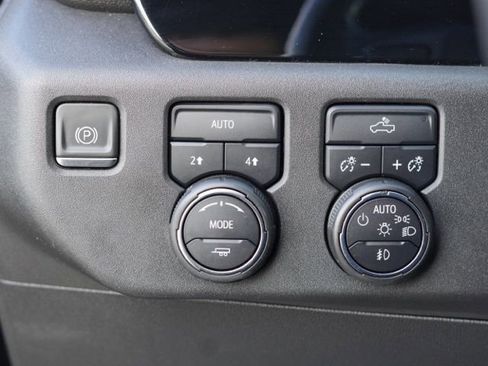 Used 2022 Chevrolet Silverado 1500 RST image 21