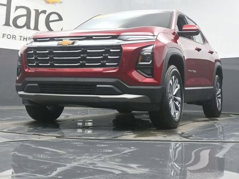 Used 2026 Chevrolet Equinox LT w/ LPO, Floor Liner Package image 4