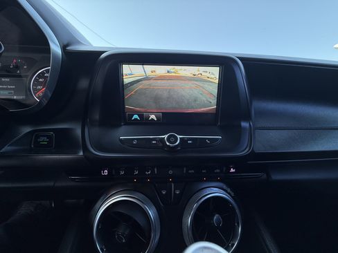 Used 2017 Chevrolet Camaro LT RWD image 12