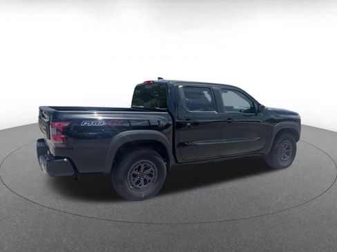 Used 2026 Nissan Frontier PRO-4X AWD/4WD image 12