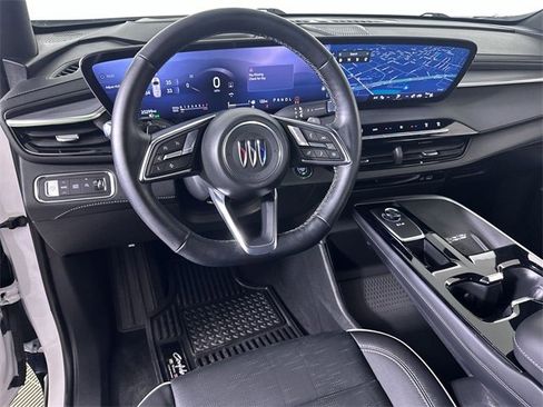 Used 2025 Buick Enclave Sport Touring w/ Power Package image 21