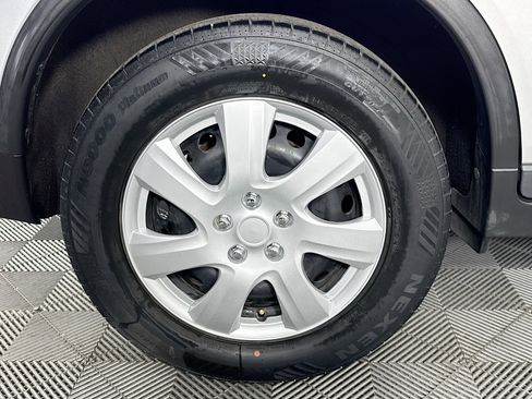 Used 2020 Nissan Rogue S image 31