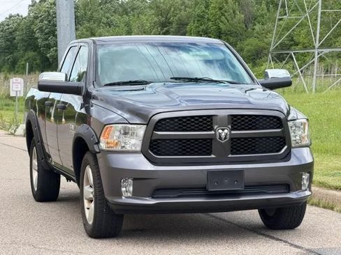 Used 2015 RAM 1500 Express AWD/4WD image 23