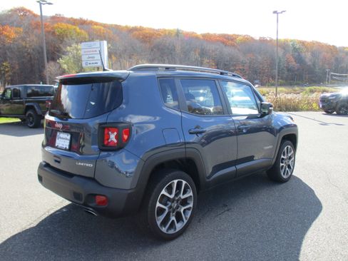 Certified 2022 Jeep Renegade Limited w/ Sun, Sound & Wheels Group image 5