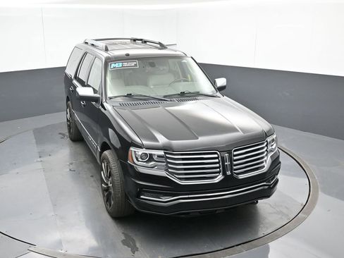 Used 2017 Lincoln Navigator Select image 53