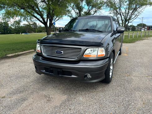Used 2002 Ford F150 Harley-Davidson image 4