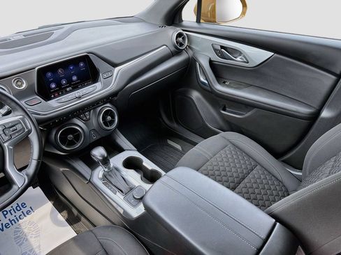 Used 2019 Chevrolet Blazer LT FWD image 24