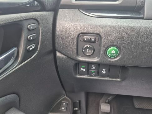 Used 2022 Honda Pilot Touring image 28