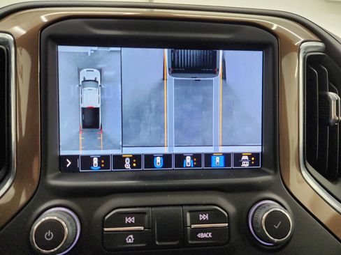 Used 2022 Chevrolet Silverado 3500 High Country image 59