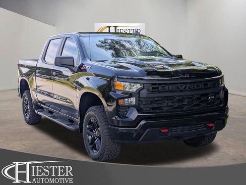 New 2026 Chevrolet Silverado 1500 Custom Trail Boss AWD/4WD image 1