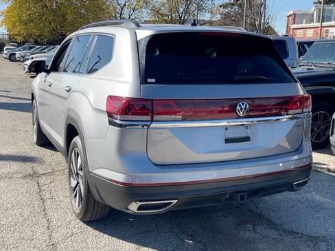Used 2024 Volkswagen Atlas SE image 5