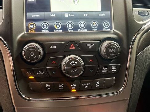 Used 2018 Jeep Grand Cherokee Altitude AWD/4WD image 15