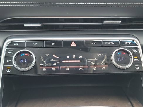 Used 2022 Genesis GV80 2.5T w/ Prestige Package 04 image 19