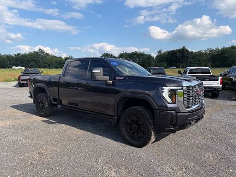 Used 2024 GMC Sierra 2500 Denali w/ Denali Reserve Package AWD/4WD image 16
