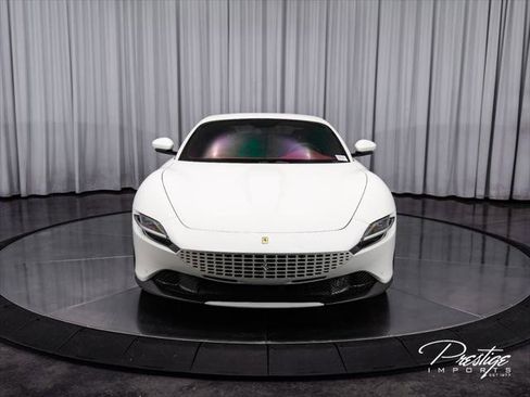 Used 2021 Ferrari Roma RWD image 3