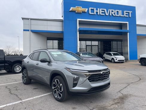 New 2026 Chevrolet Trax RS FWD image 1