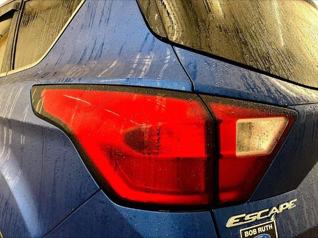 Used 2019 Ford Escape SE AWD/4WD image 28