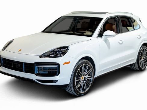 Used 2021 Porsche Cayenne Turbo image 26