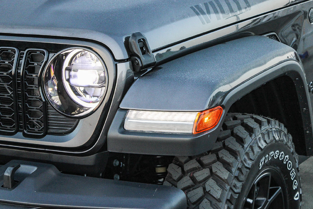 New 2026 Jeep Gladiator Mojave AWD/4WD image 5