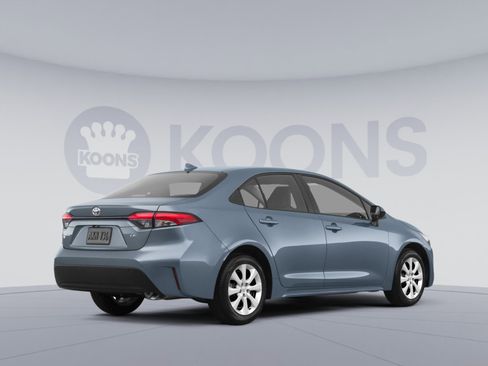 Used 2025 Toyota Corolla LE image 4