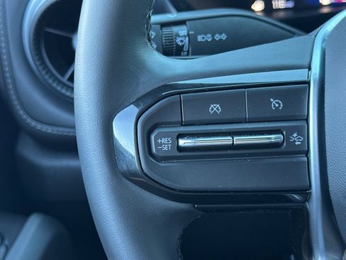 Used 2026 Chevrolet Colorado LT image 36