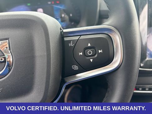 Used 2025 Volvo XC40 B5 Plus AWD/4WD image 23