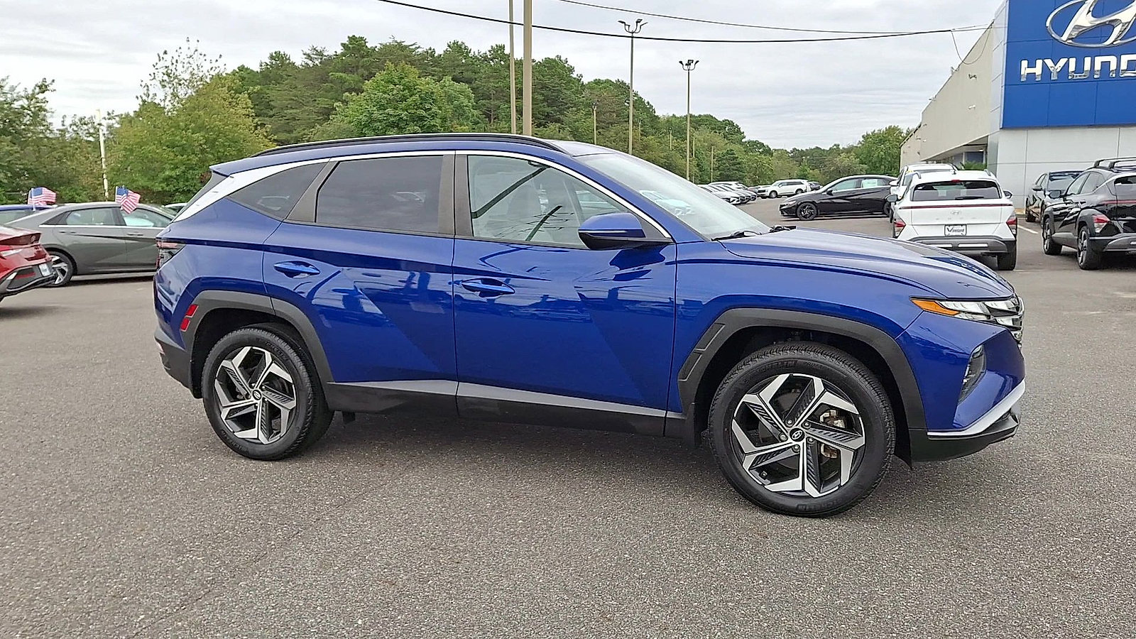 Used 2023 Hyundai Tucson SEL w/ Convenience Package AWD/4WD image 2