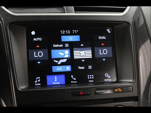 Used 2017 Ford Explorer XLT w/ Equipment Group 201A AWD/4WD image 12
