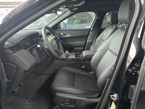 New 2024 Land Rover Range Rover Velar Dynamic SE image 19