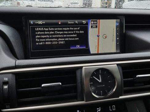 Used 2019 Lexus IS 300 w/ Navigation Package RWD image 10