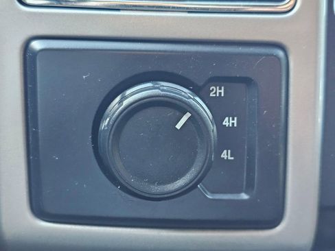 Used 2019 Ford F250 Lariat w/ Lariat Value Package image 21