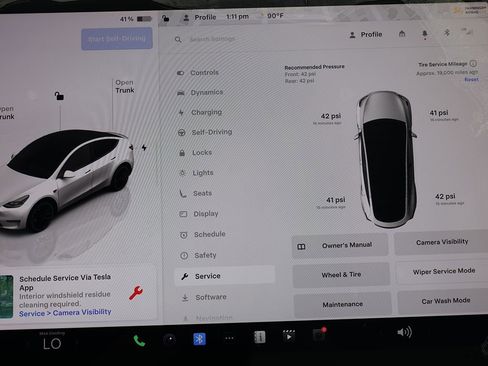 Used 2024 Tesla Model Y Performance AWD/4WD image 46