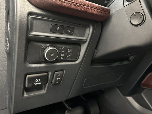 Certified 2022 Ford Expedition Max Limited image 24