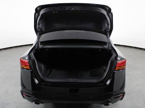 Certified 2025 Nissan Altima 2.5 SR FWD image 17