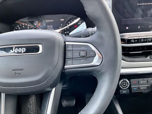 Used 2023 Jeep Compass Limited AWD/4WD image 21