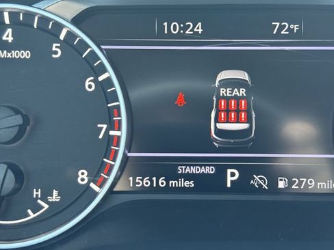 Used 2025 Nissan Pathfinder SL FWD image 23