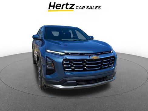 Used 2025 Chevrolet Equinox LT image 1