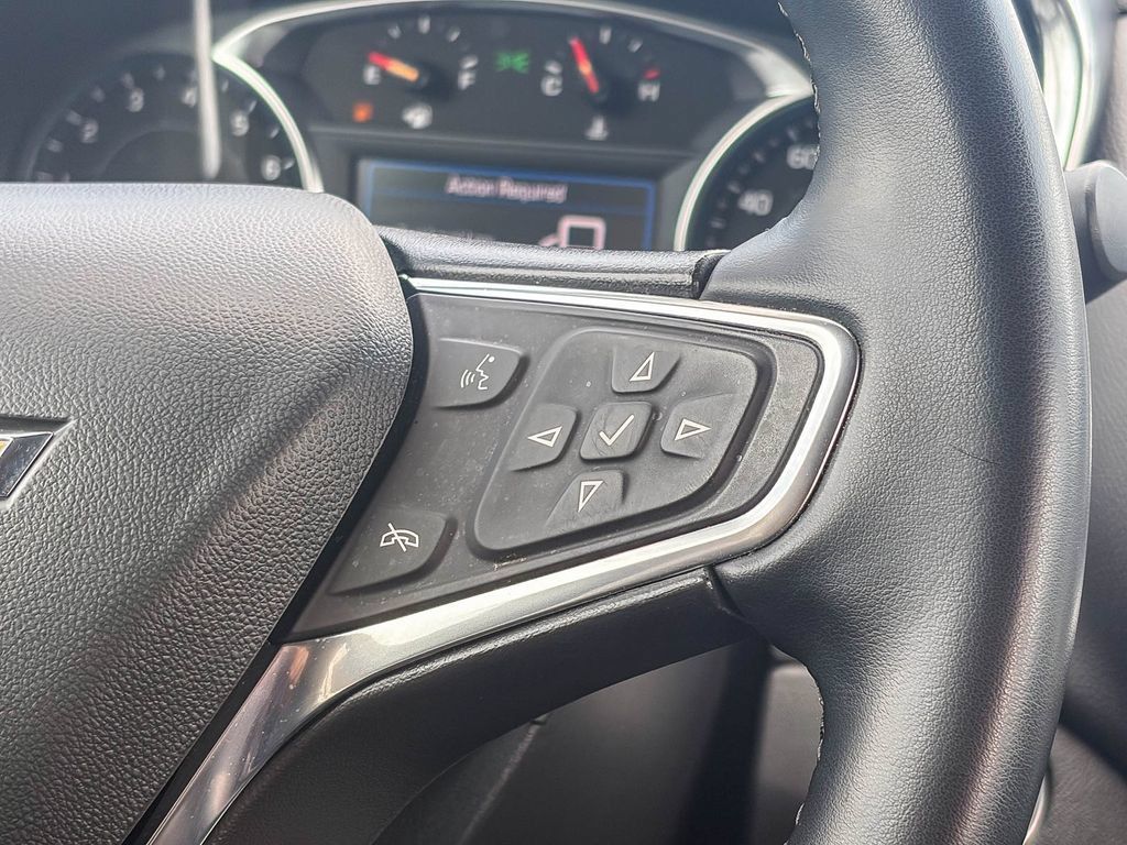 Used 2024 Chevrolet Equinox LT AWD/4WD image 16