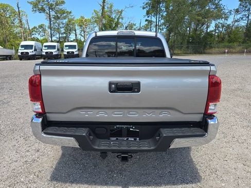 Used 2023 Toyota Tacoma SR5 RWD image 5