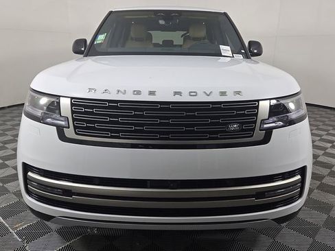 New 2026 Land Rover Range Rover SE image 3