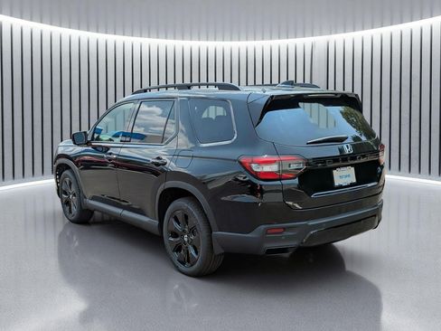 New 2026 Honda Pilot Black Edition image 8
