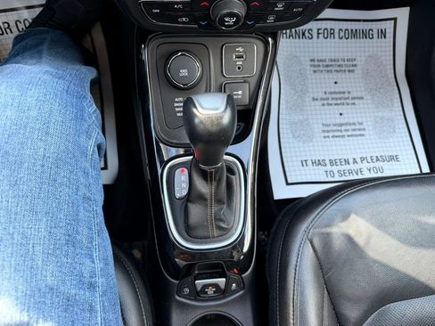 Used 2018 Jeep Compass Limited w/ Navigation Group image 22