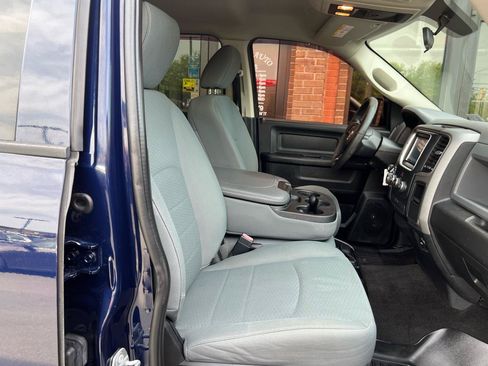 Used 2017 RAM 1500 Express AWD/4WD image 18