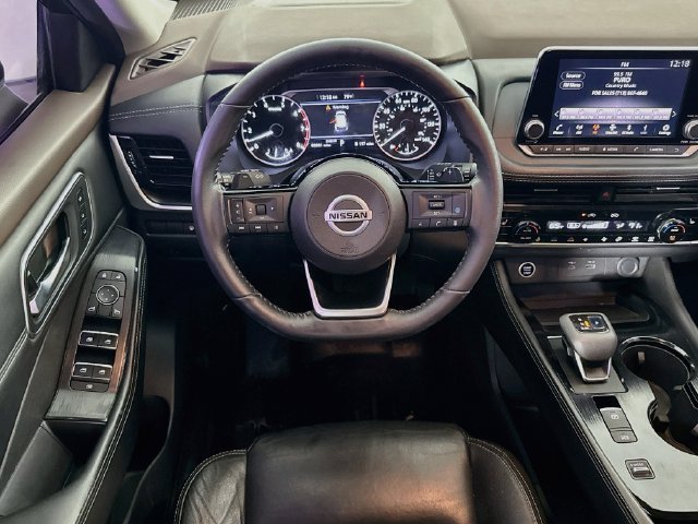 Used 2021 Nissan Rogue SL FWD image 14