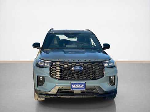 New 2026 Ford Explorer ST-Line w/ ST-Line Street Pack image 2