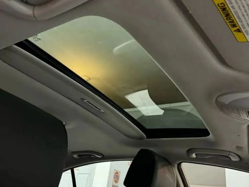 Used 2013 Hyundai Genesis 3.8 w/ Technology Pkg image 18