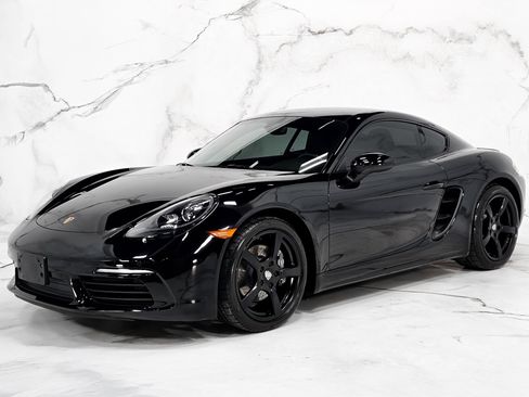 Used 2017 Porsche 718 Cayman image 11