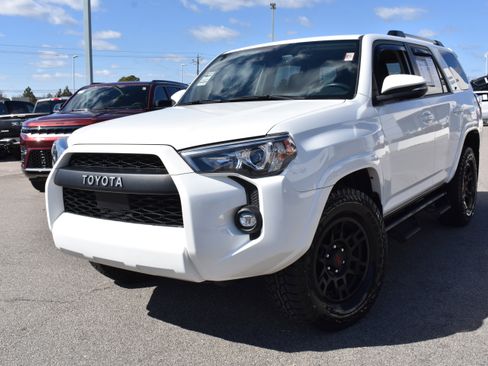 Used 2021 Toyota 4Runner SR5 Premium w/ Moonroof Package image 5